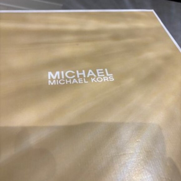 White Michael Kors - Picture 6 of 10